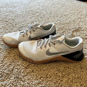 Unique one of a kind Metcons!! Size 7.5